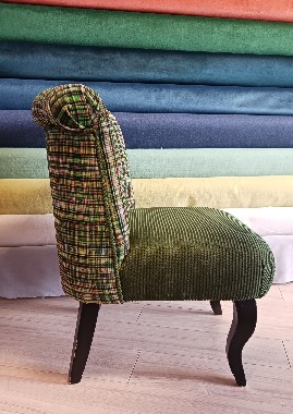 Chauffeuse crapaud, réfection de fauteuil, cours de réfection de fauteuil, cours de tapisserie d'ameublement,  atelier réfection de fauteuil, rénovation siège, rénovation fauteuil, DIY