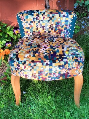 Chaise crapaud, réfection de fauteuil, cours de réfection de fauteuil, cours de tapisserie d'ameublement,  atelier réfection de fauteuil, rénovation siège, rénovation fauteuil, DIY