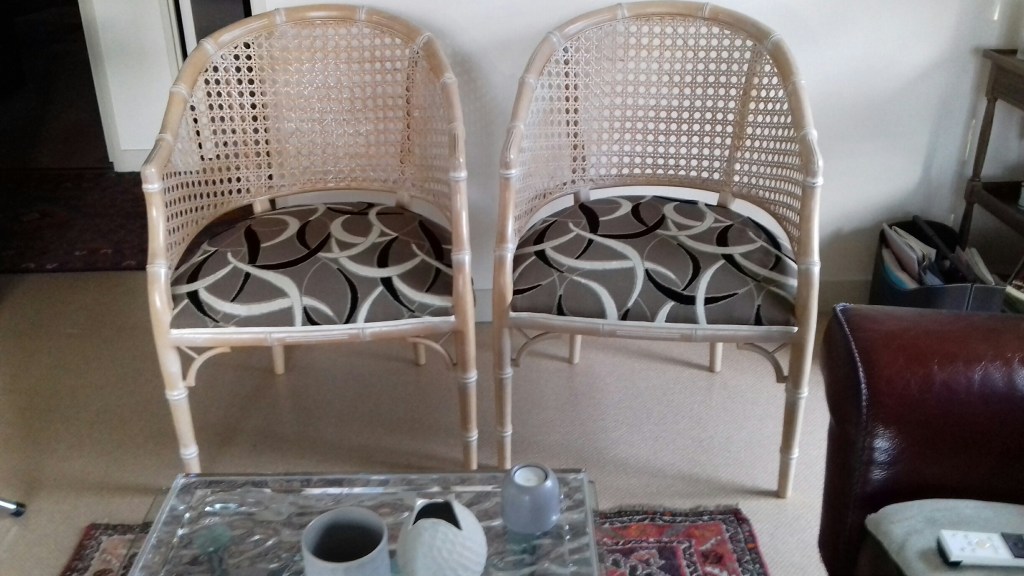 Fauteuils en rotin, réfection de fauteuil, cours de réfection de fauteuil, cours de tapisserie d'ameublement,  atelier réfection de fauteuil, rénovation siège, rénovation fauteuil, DIY