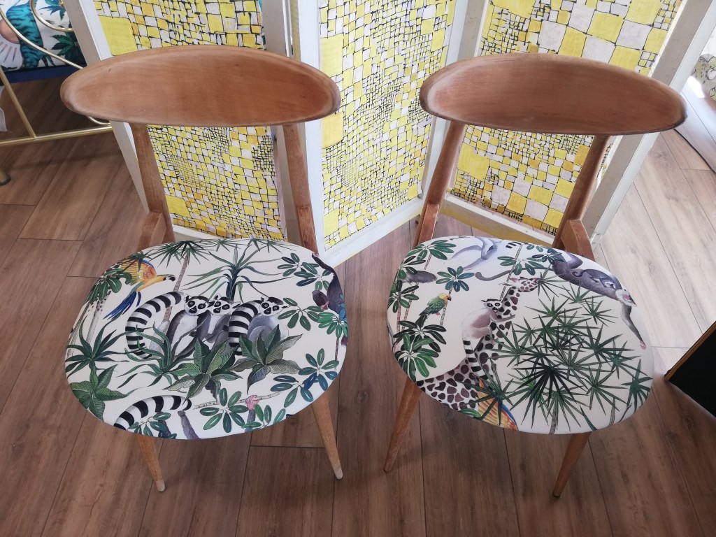 Galettes de chaises, réfection de fauteuil, cours de réfection de fauteuil, cours de tapisserie d'ameublement,  atelier réfection de fauteuil, rénovation siège, rénovation fauteuil, DIY