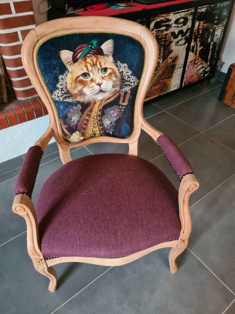 Fauteuil Louis Philippe, réfection de fauteuil, cours de réfection de fauteuil, cours de tapisserie d'ameublement, atelier réfection de fauteuil, rénovation siège, rénovation fauteuil, DIY 
