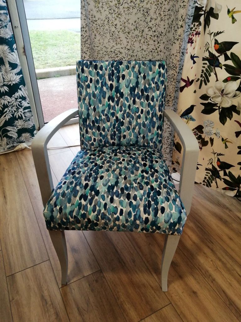 Fauteuil bridge, réfection de fauteuil, cours de réfection de fauteuil, cours de tapisserie d'ameublement,  atelier réfection de fauteuil, rénovation siège, rénovation fauteuil, DIY