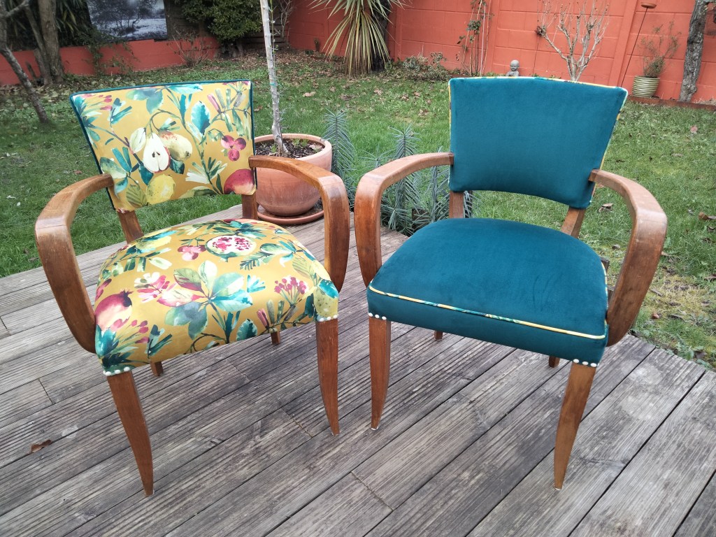 Fauteuils bridge, réfection de fauteuil, cours de réfection de fauteuil, cours de tapisserie d'ameublement,  atelier réfection de fauteuil, rénovation siège, rénovation fauteuil, DIY