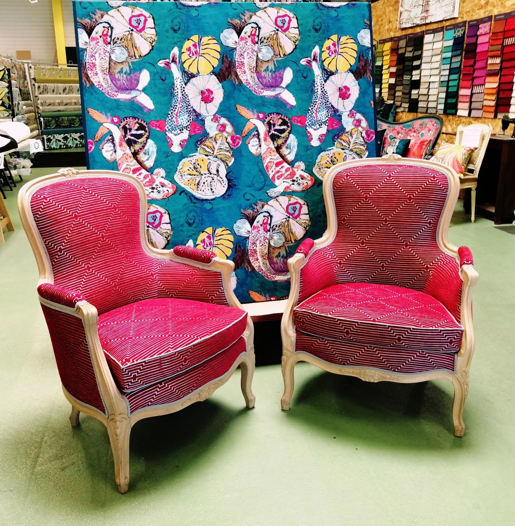 Fauteuil Bergères Louis XV, réfection de fauteuil, cours de réfection de fauteuil, cours de tapisserie d'ameublement,  atelier réfection de fauteuil, rénovation siège, rénovation fauteuil, DIY