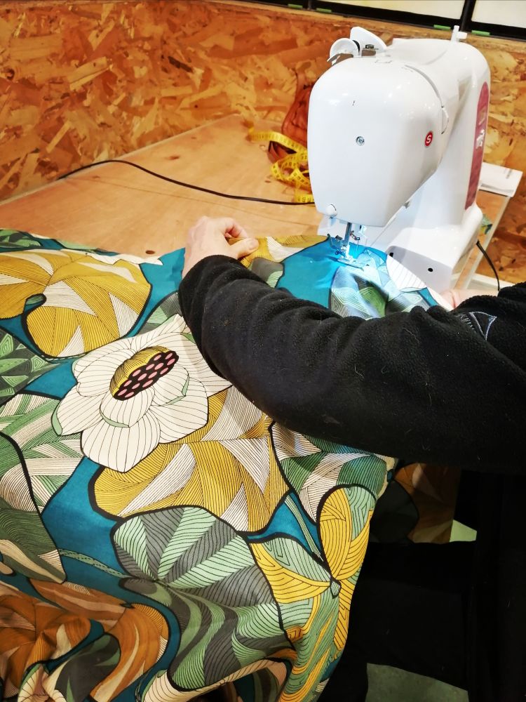 Machine à coudre, cours de couture, couture déco, couture ameublement, coussin, déco, DIY